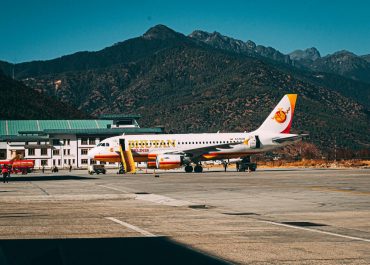 passenger-plane-on-tarmac-4122268